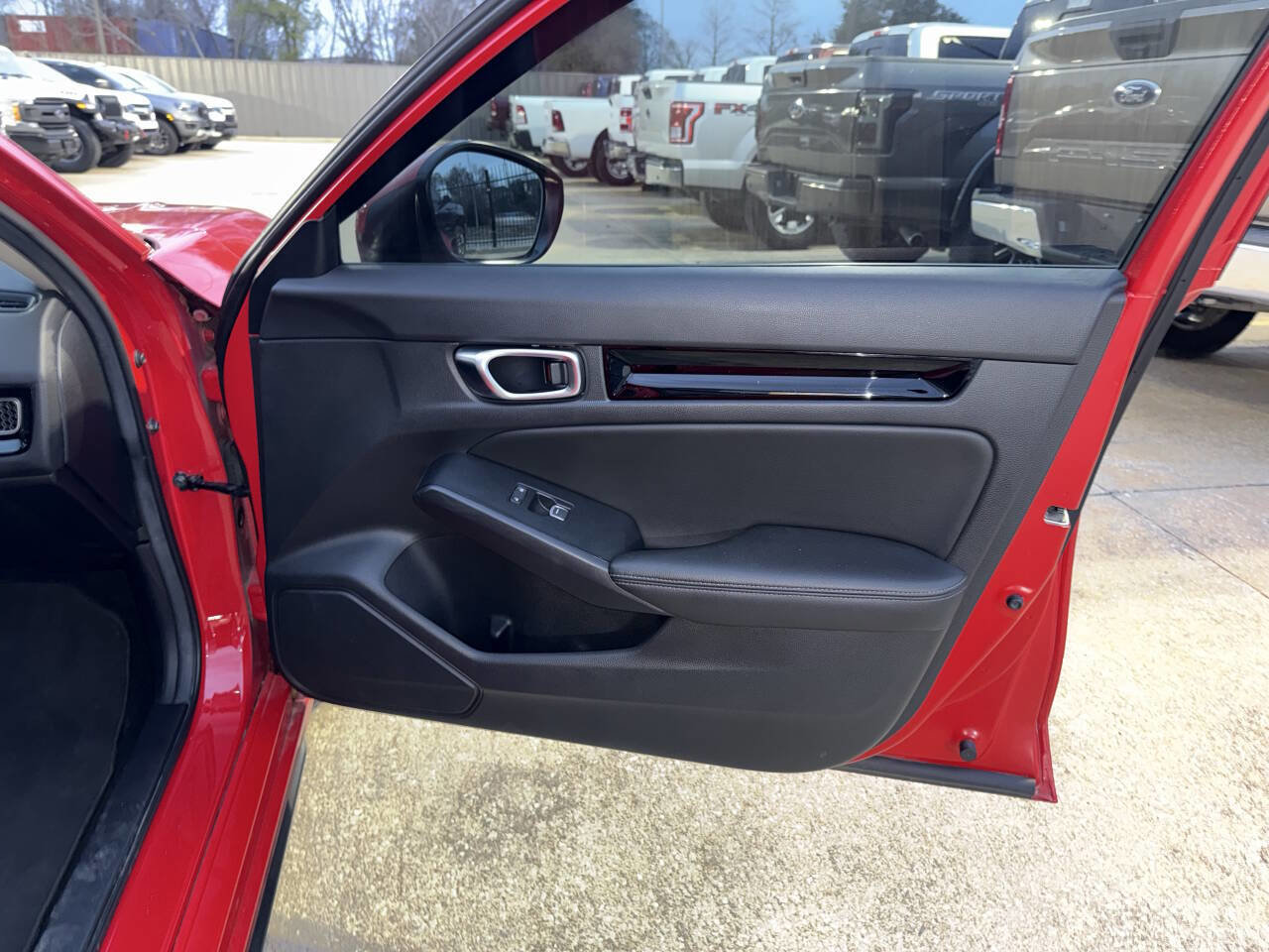 Used 2024 Honda Civic EX-L image 11