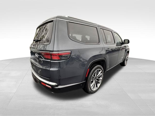 Used 2025 Jeep Wagoneer Series III w/ Premium Group I AWD/4WD image 7