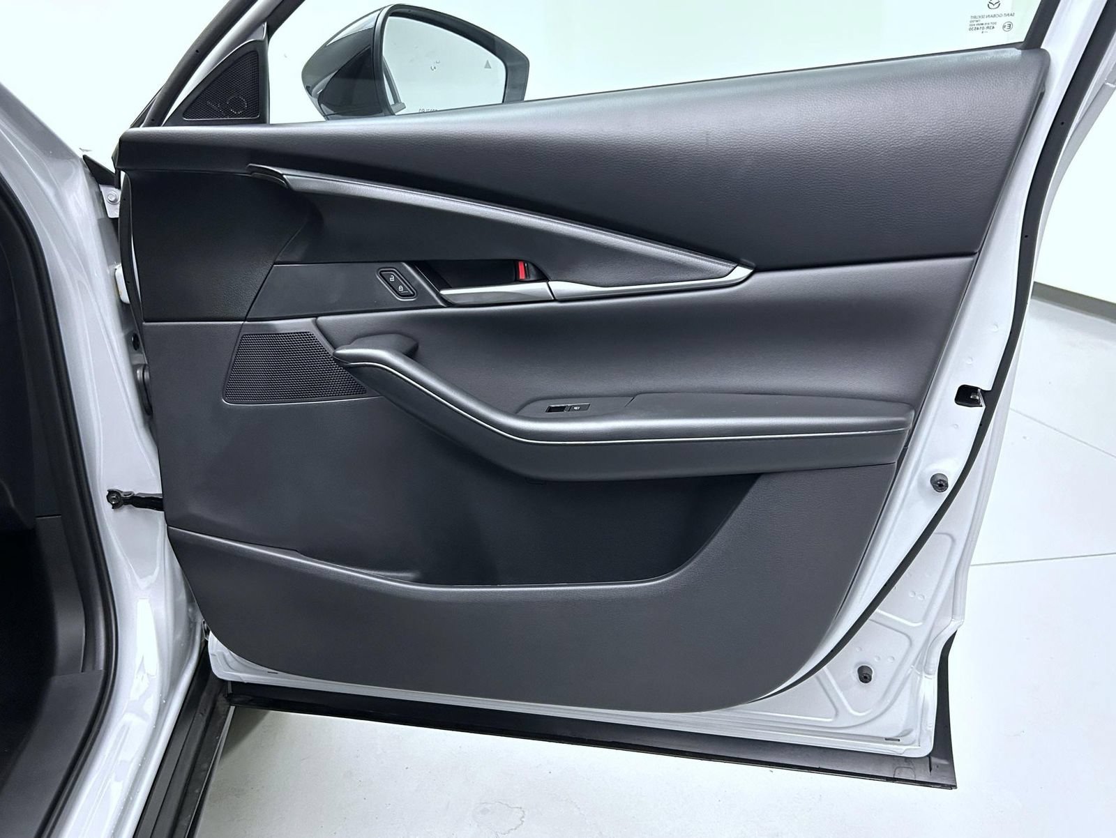 New 2026 MAZDA CX-30 AWD 2.5 S w/ Select Sport Pkg image 17