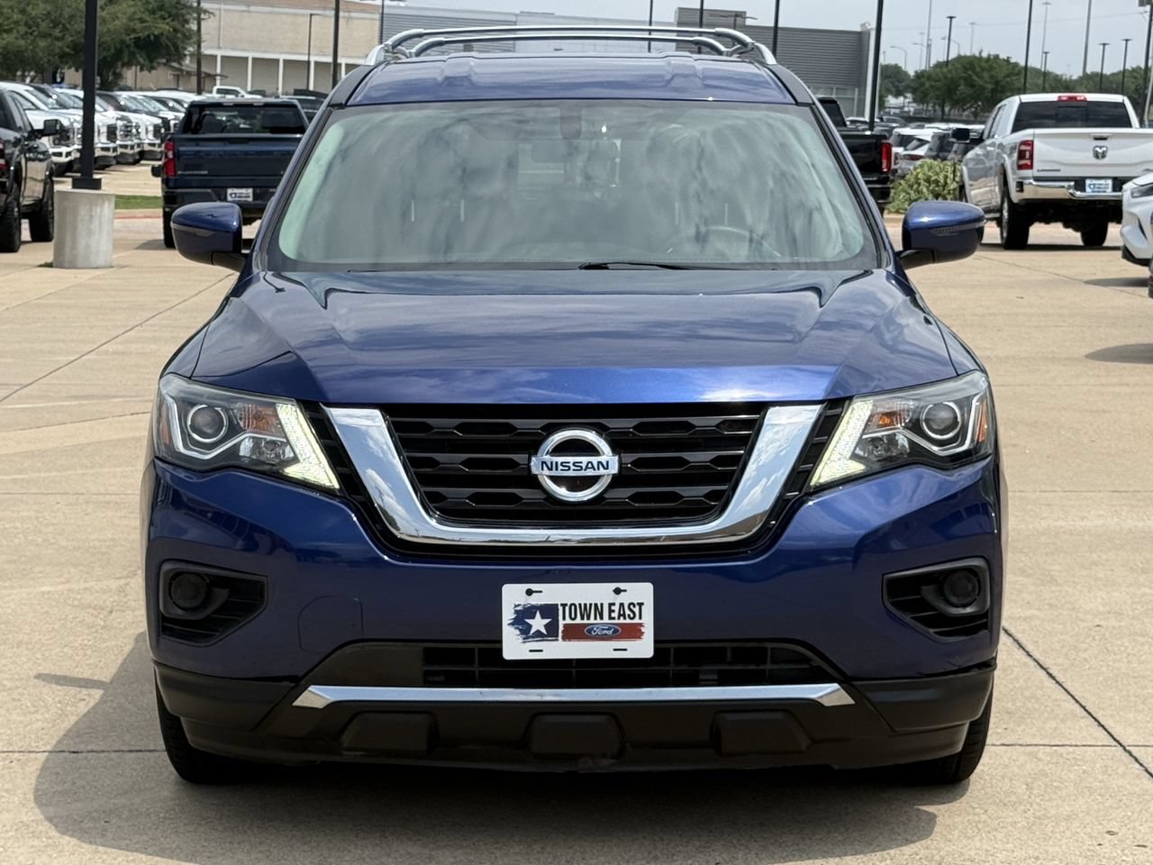 Used 2019 Nissan Pathfinder S FWD image 7