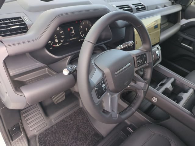New 2026 Land Rover Defender 130 X-Dynamic SE AWD/4WD image 7