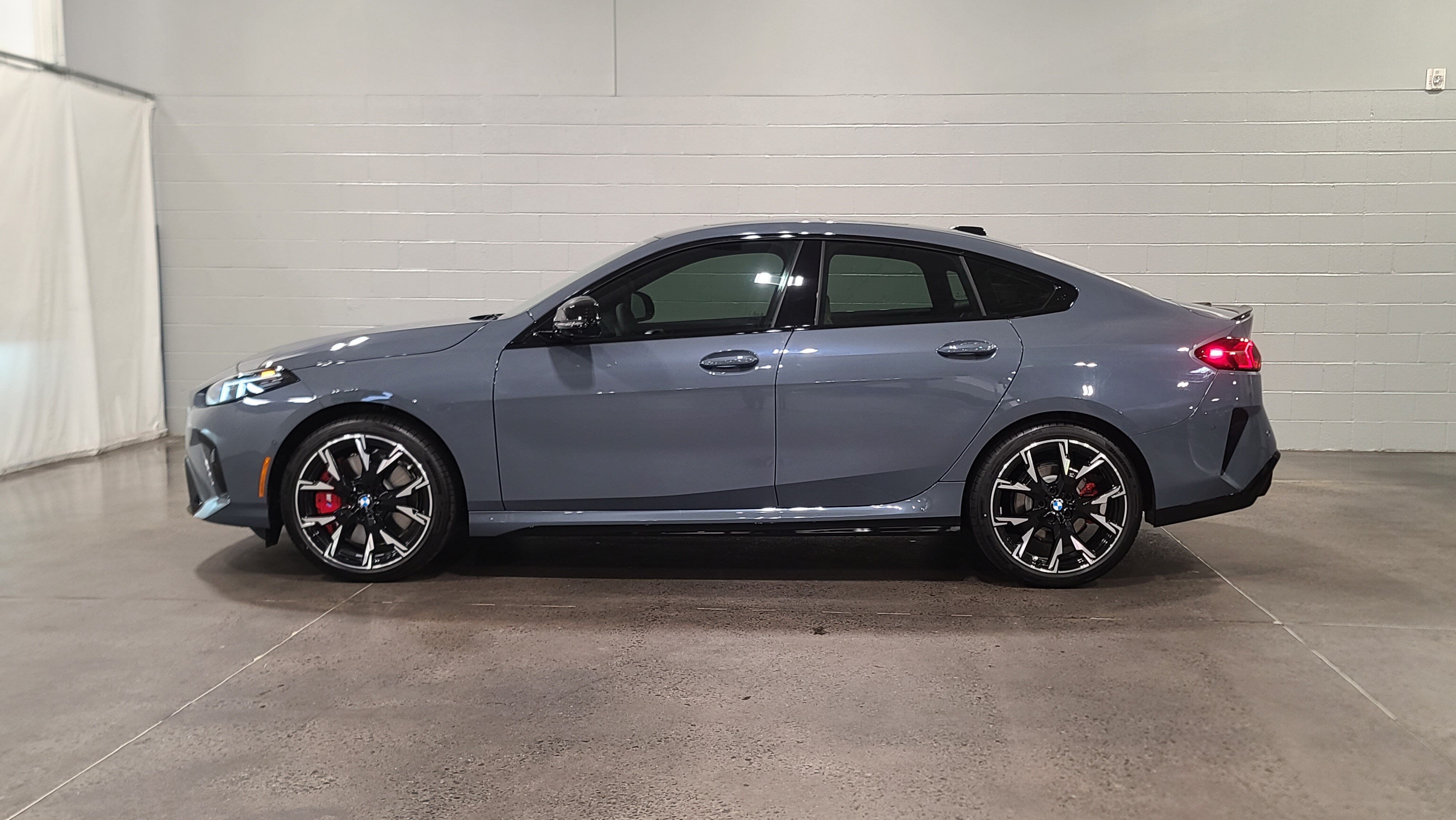 Used 2026 BMW 228i w/ Technology Package FWD image 5