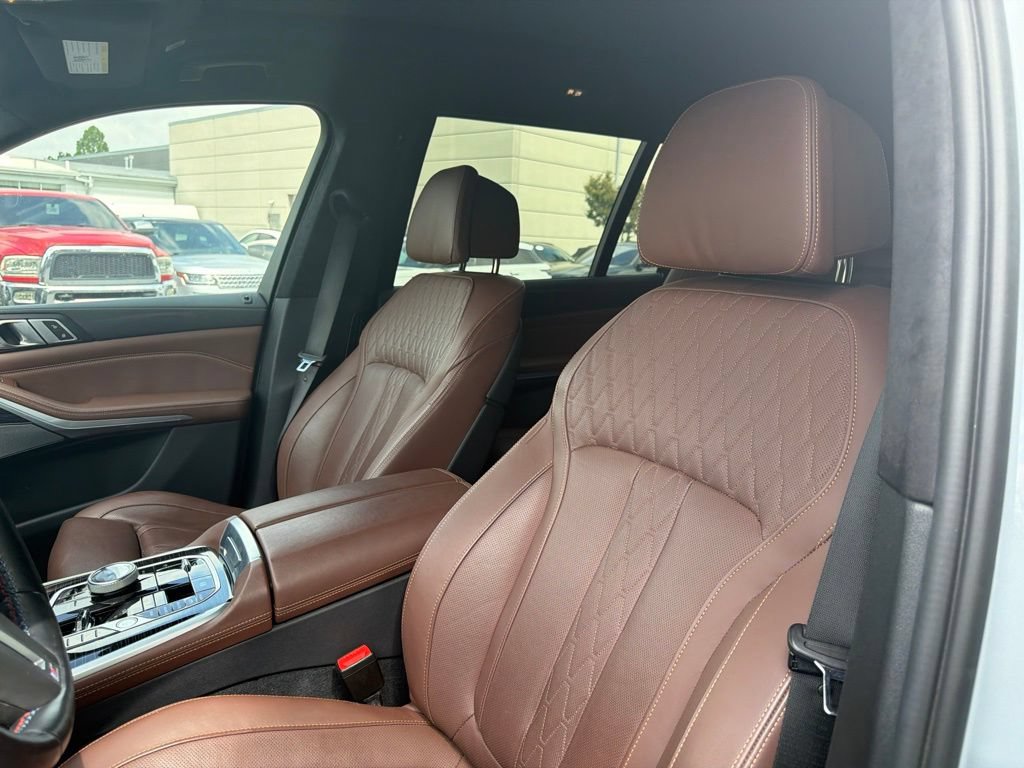 Used 2023 BMW X7 M60i w/ Executive Package AWD/4WD image 13