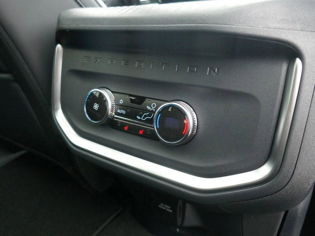 New 2026 Ford Expedition Max Platinum w/ Stealth Appearance Package image 13