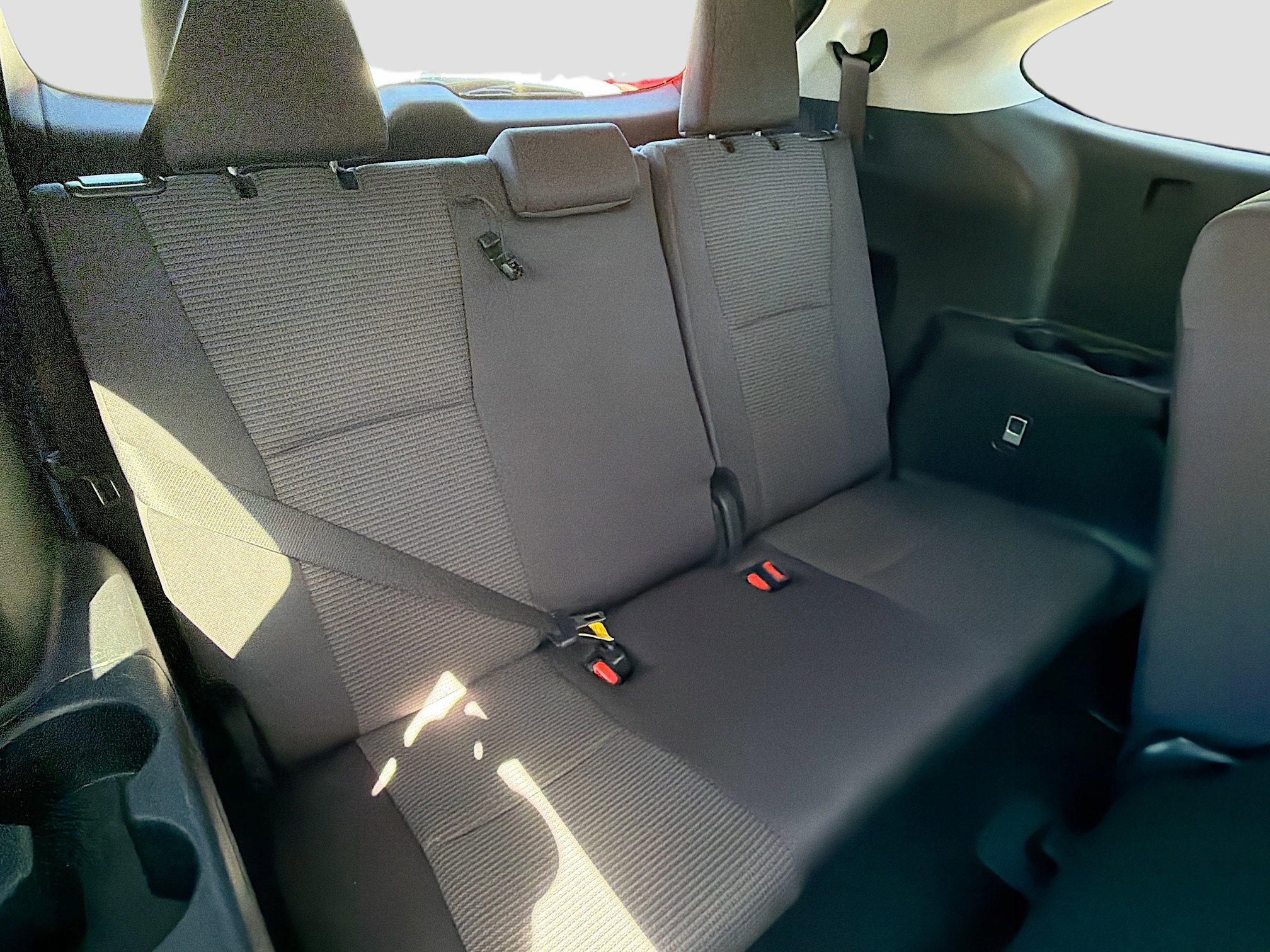 Used 2024 Toyota Highlander LE image 21