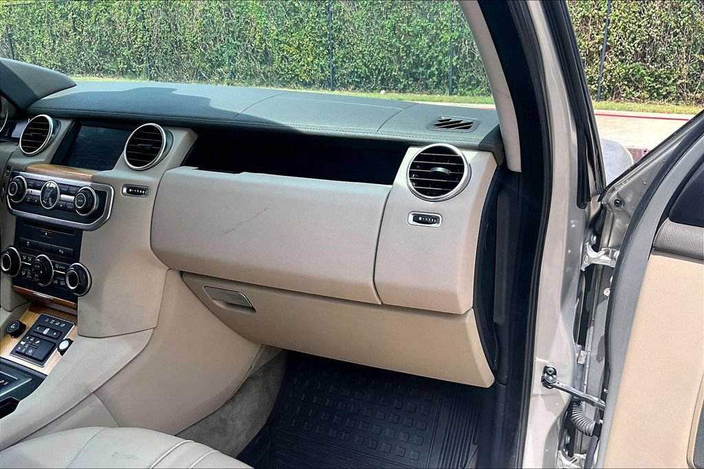 Used 2015 Land Rover LR4 HSE AWD/4WD image 21