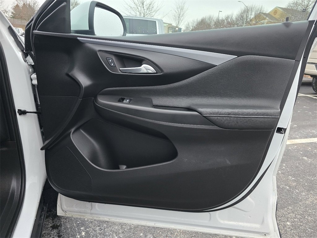 Certified 2025 Buick Envista Preferred image 30