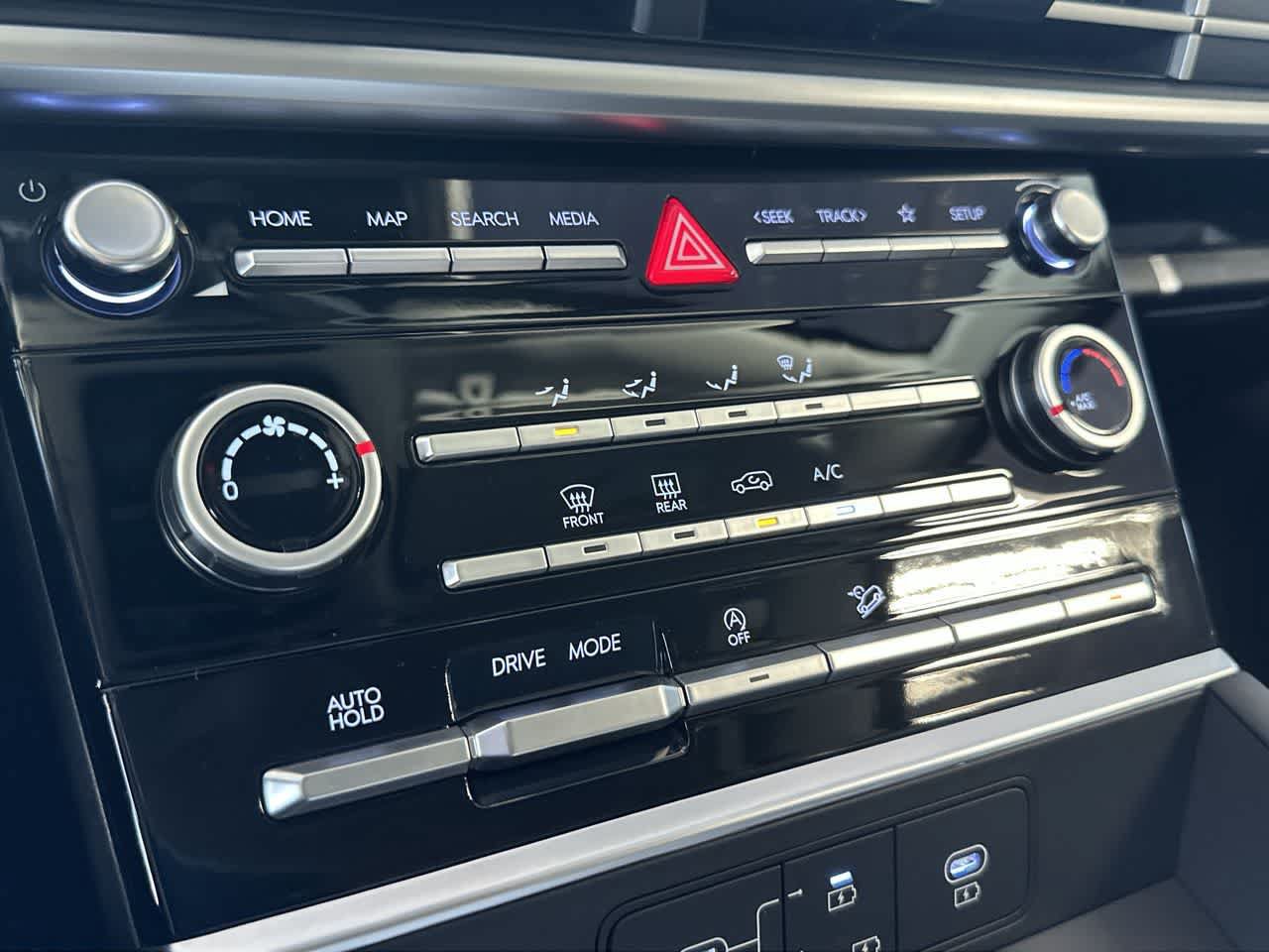 New 2026 Hyundai Santa Fe SE FWD image 20