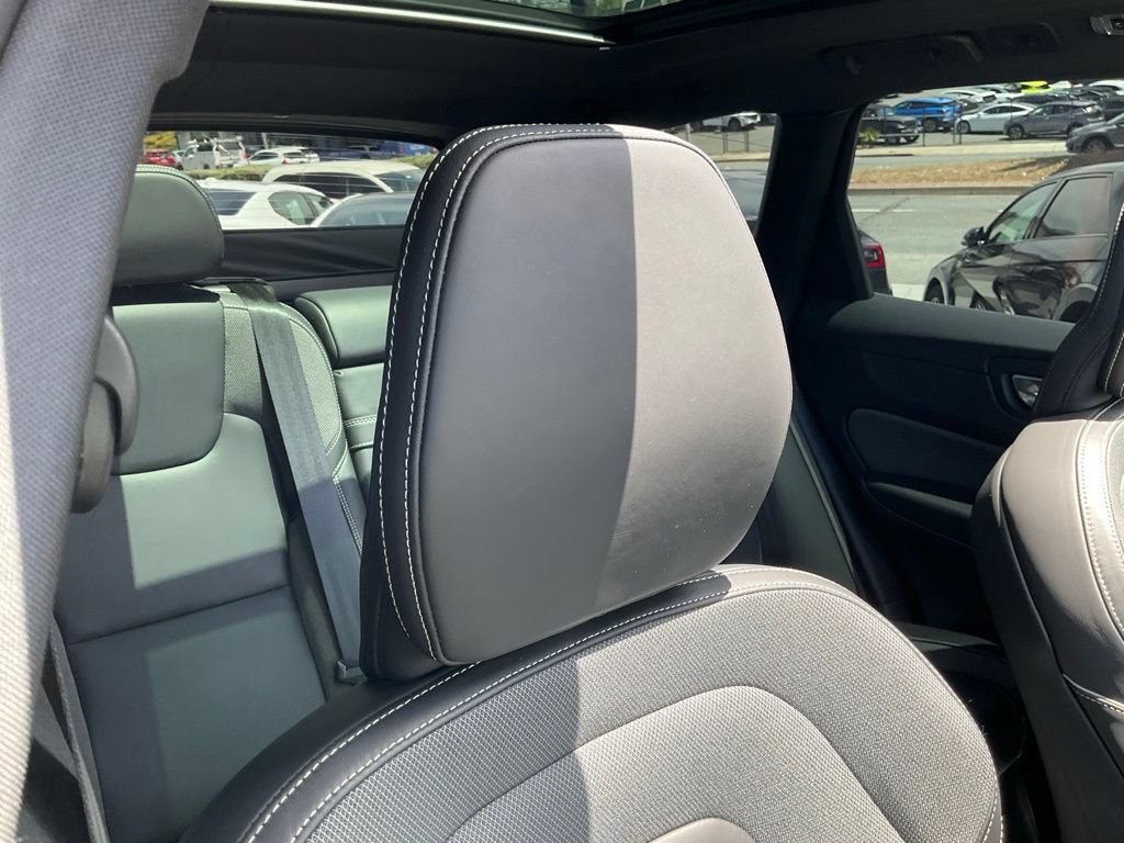Used 2021 Volvo XC60 T8 R-Design w/ Advanced Package AWD/4WD image 66