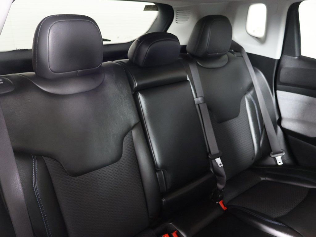 Used 2022 Jeep Compass Latitude image 31