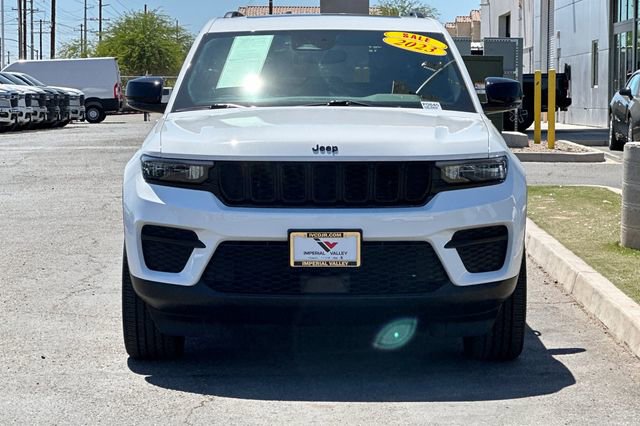 Certified 2023 Jeep Grand Cherokee Altitude RWD image 9
