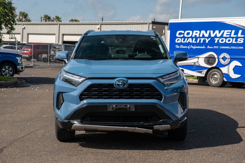 Used 2022 Toyota RAV4 SE AWD/4WD image 2