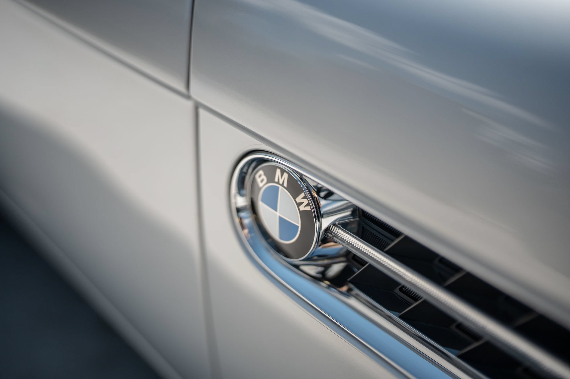 Used 2003 BMW Z8 RWD image 18