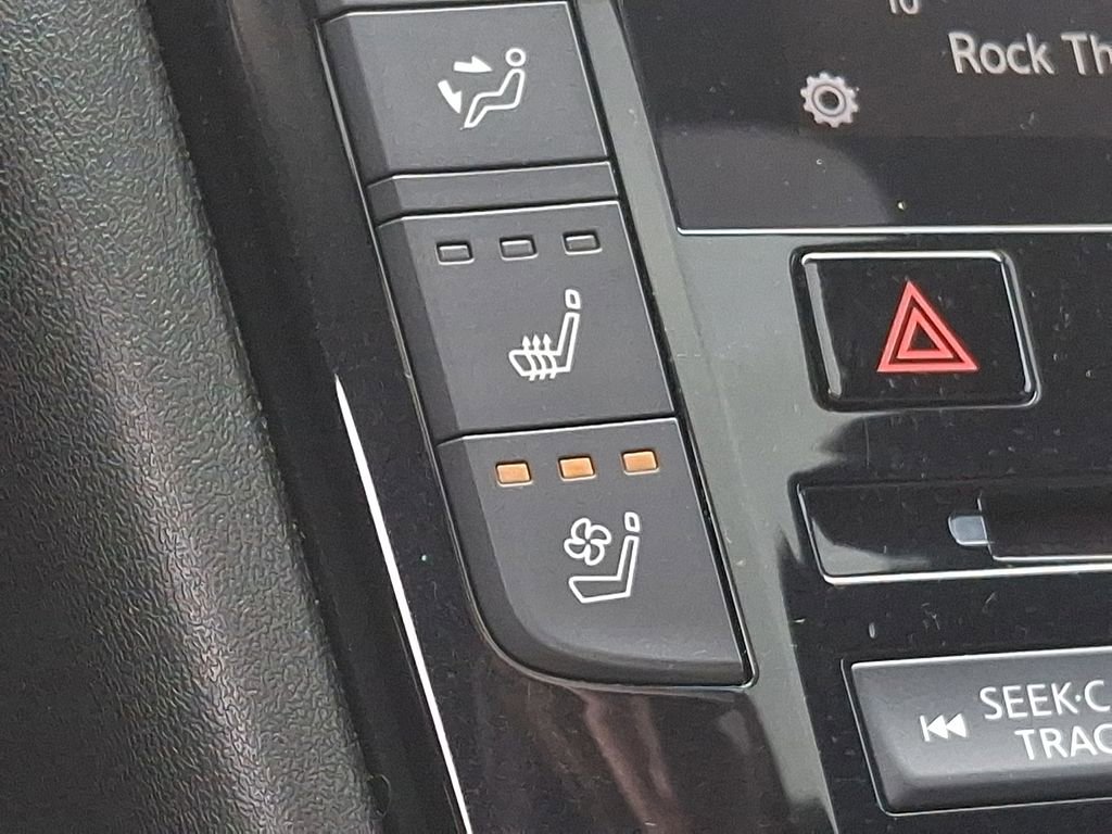 Used 2019 INFINITI QX50 Essential w/ Sensory Package image 26