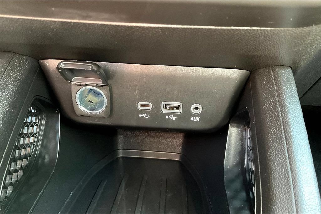 Used 2023 Chevrolet TrailBlazer LT w/ Convenience Package FWD image 19