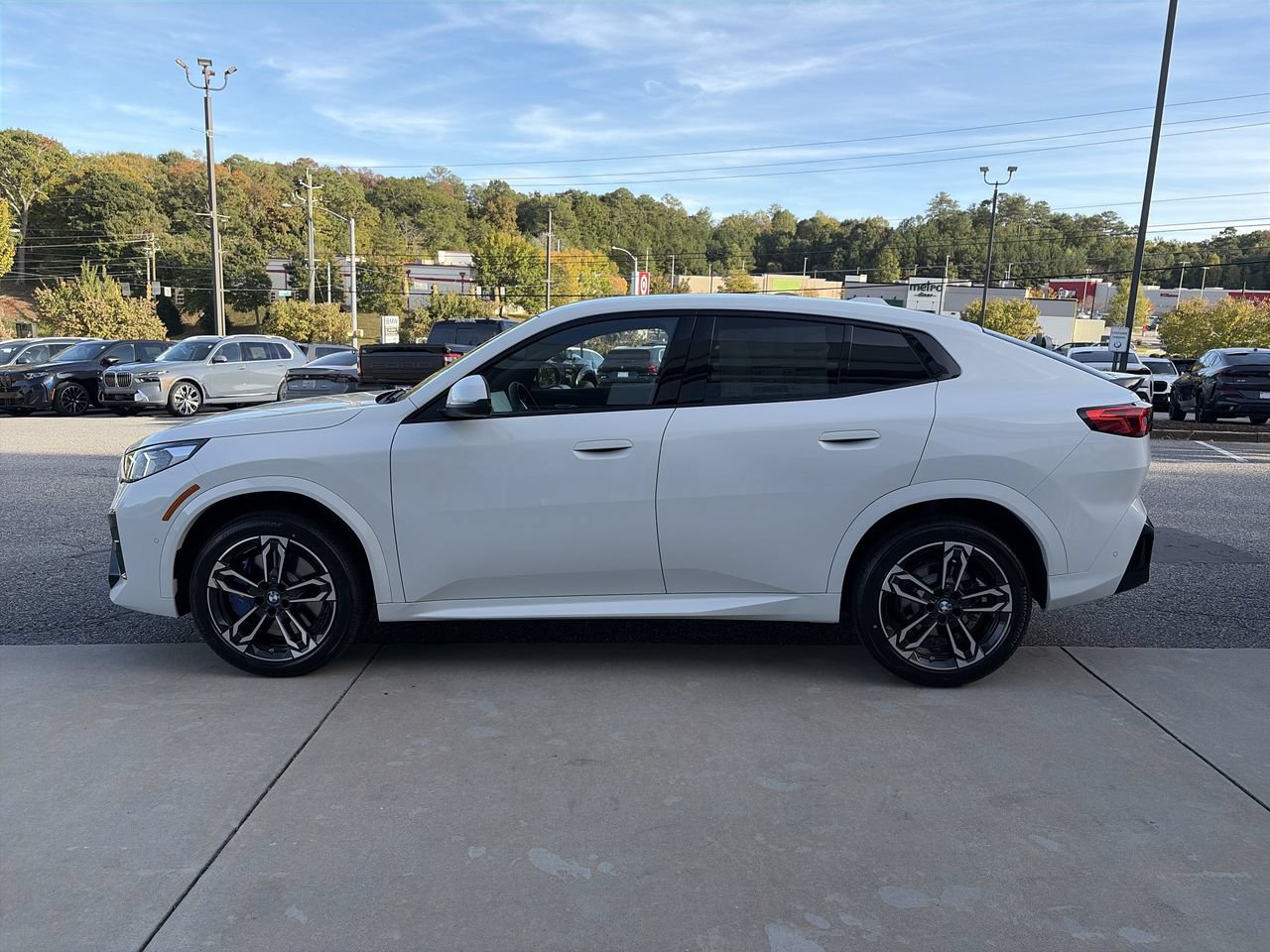New 2027 BMW X2 xDrive28i w/ M Sport Package AWD/4WD image 5