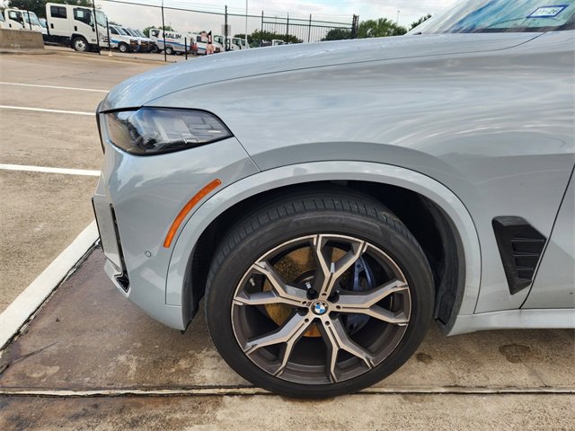 Used 2024 BMW X5 xDrive40i w/ M Sport Package AWD/4WD image 7