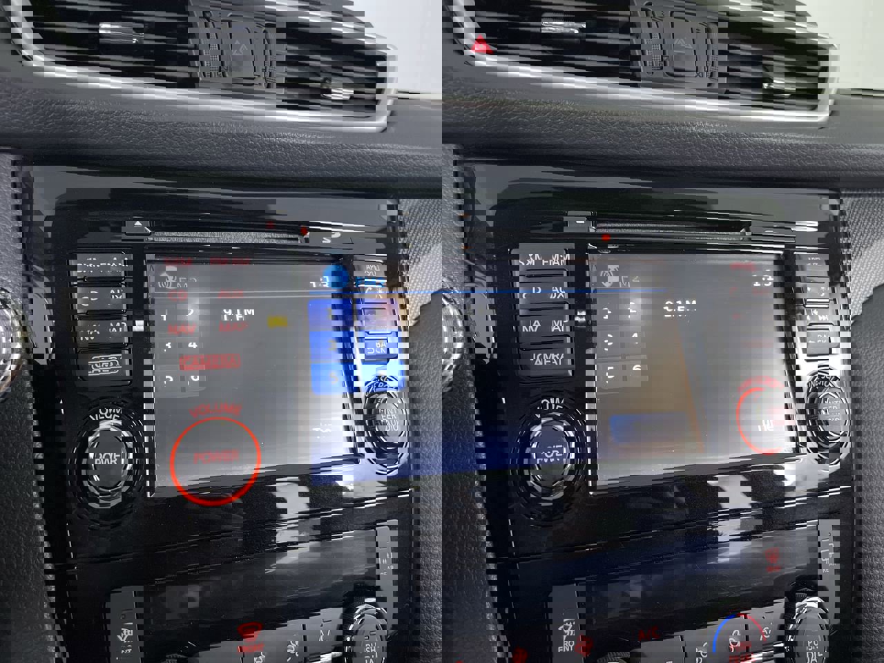 Used 2016 Nissan Rogue SL w/ SL Premium Package image 15