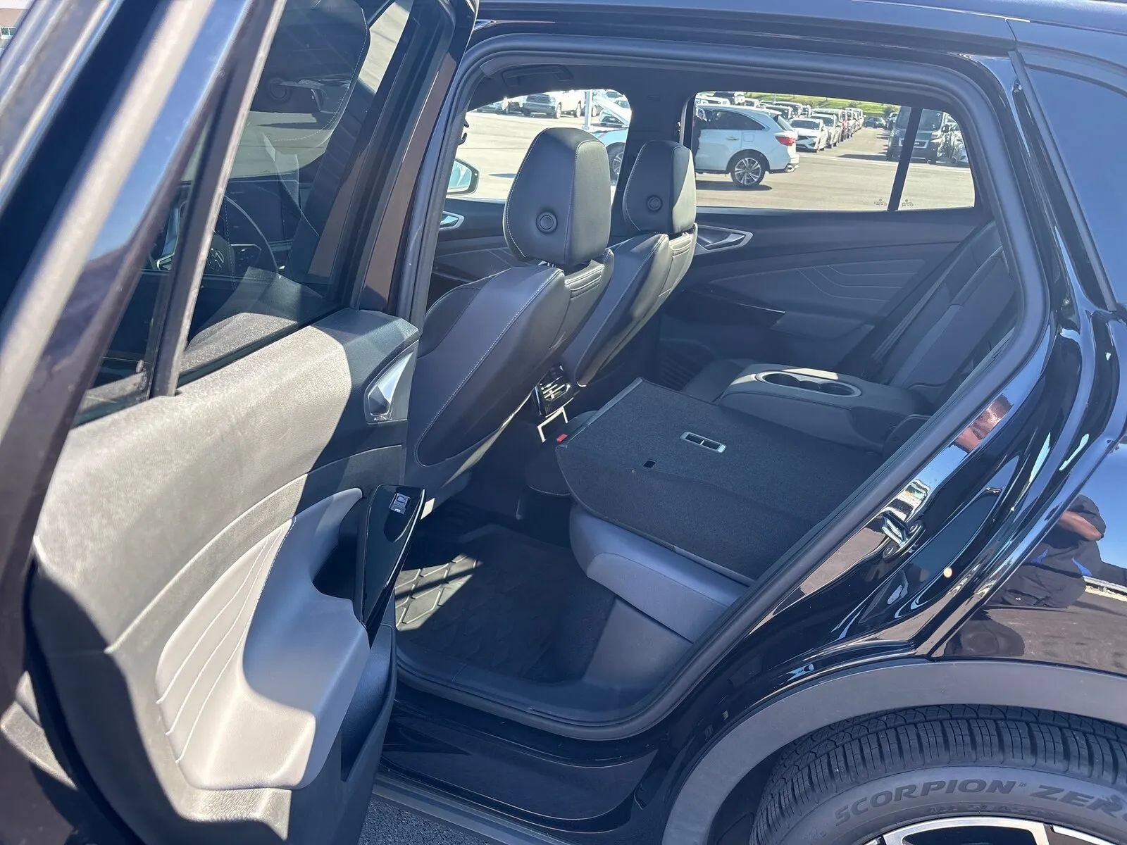 Used 2023 Volkswagen ID.4 S RWD image 6