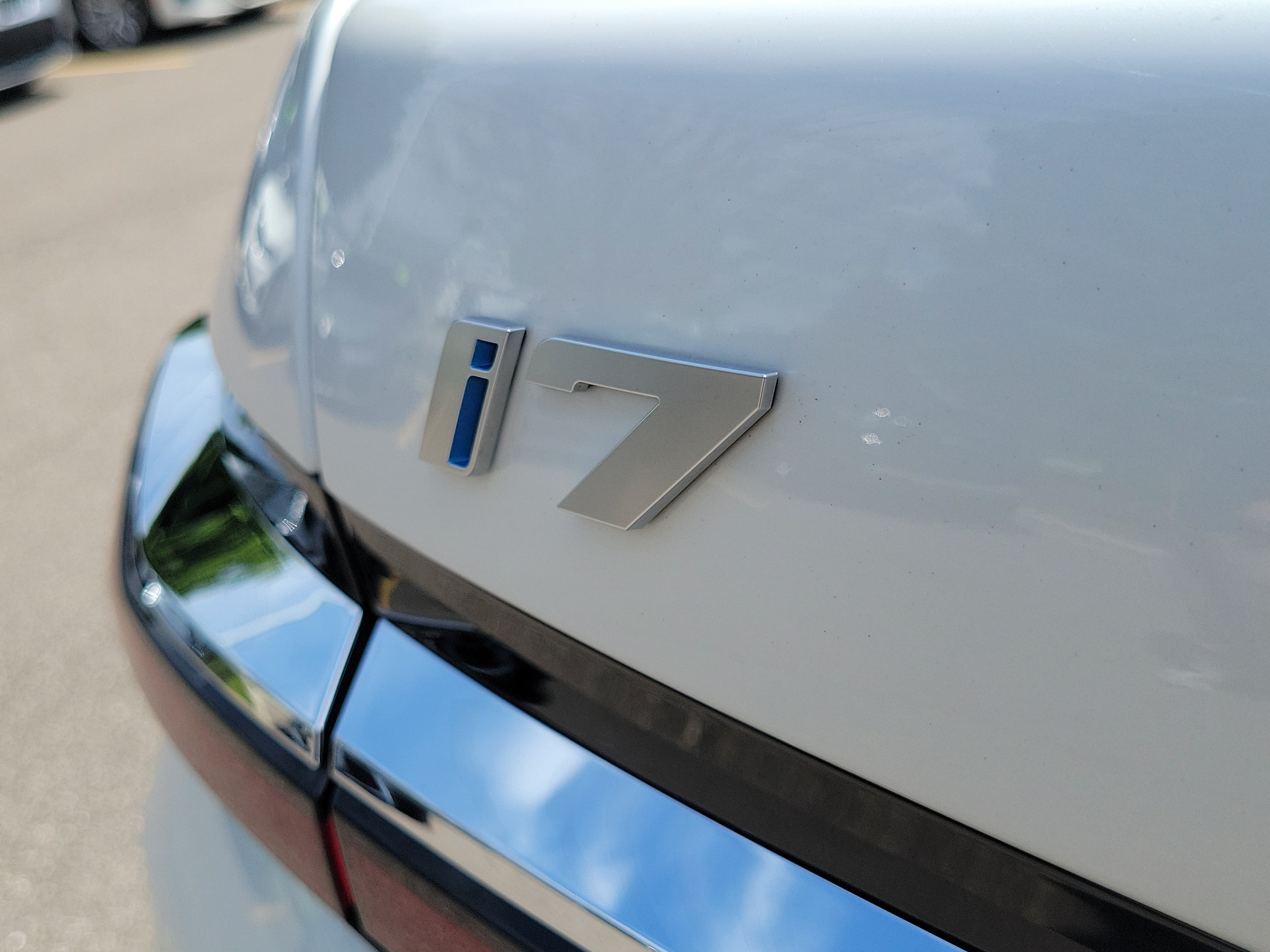 Certified 2024 BMW i7 xDrive60 w/ Executive Package AWD/4WD image 25