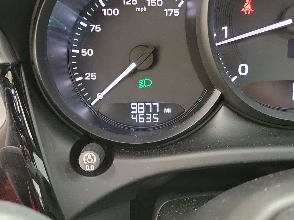 Used 2025 Porsche Macan image 26