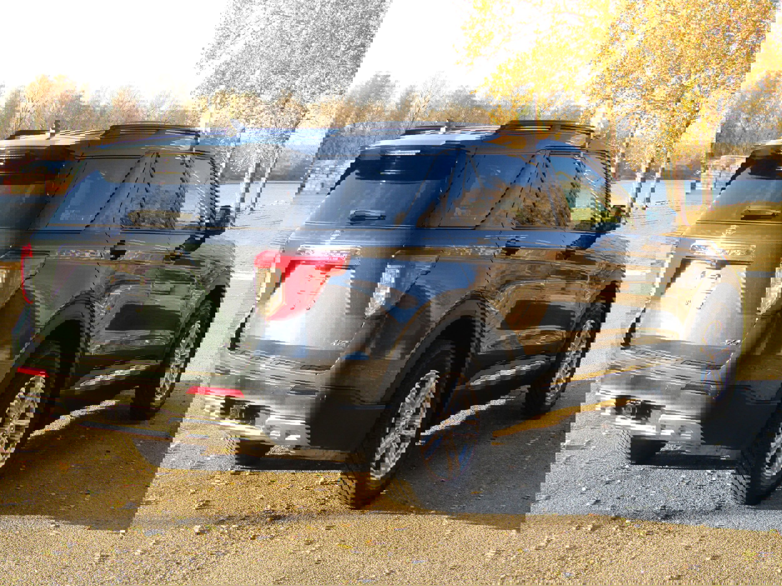 Certified 2023 Ford Explorer XLT w/ Equipment Group 202A image 5