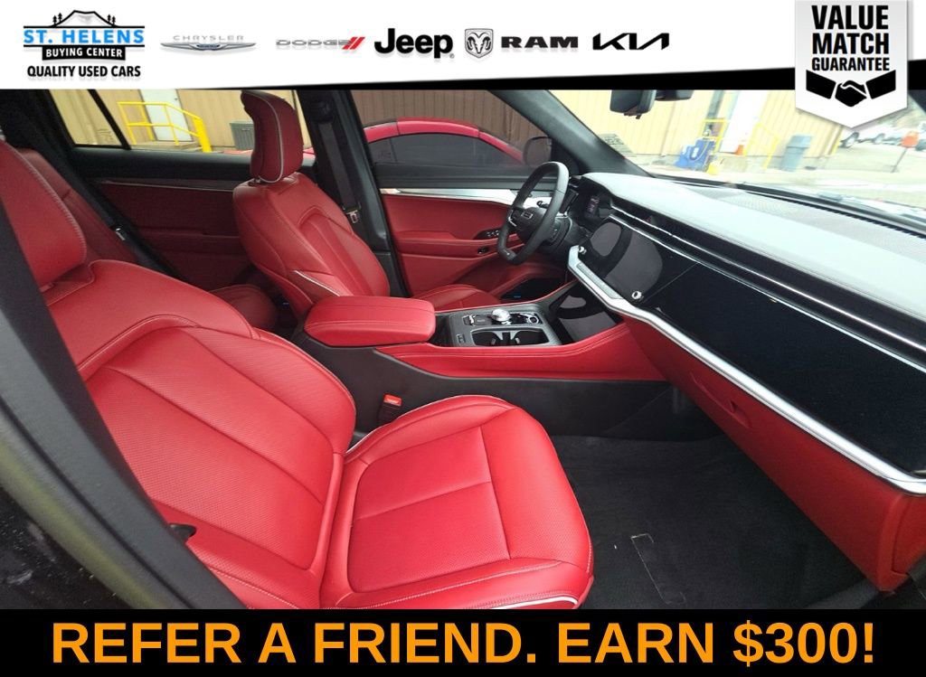 Used 2025 Jeep Wagoneer S Launch Edition image 16