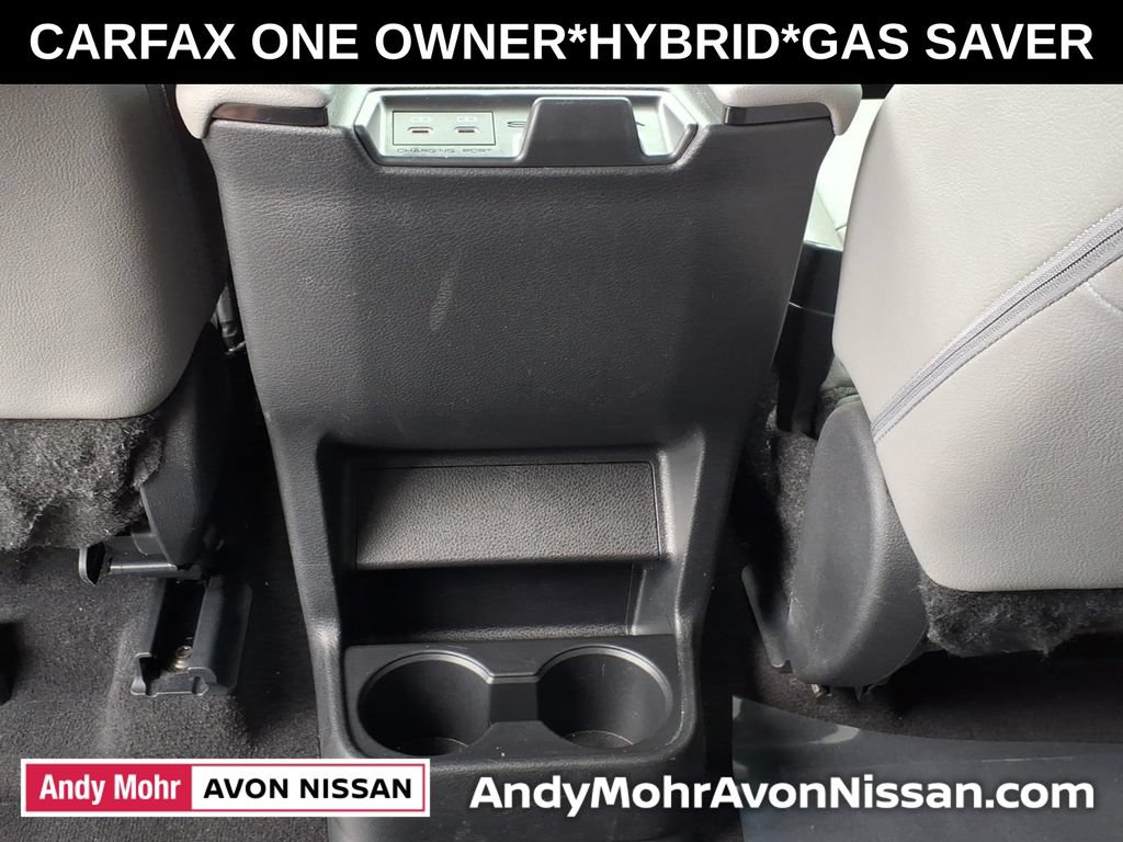 Used 2025 Toyota Sienna XLE FWD image 34