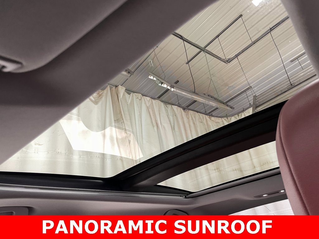 Used 2019 Toyota Camry XSE image 4