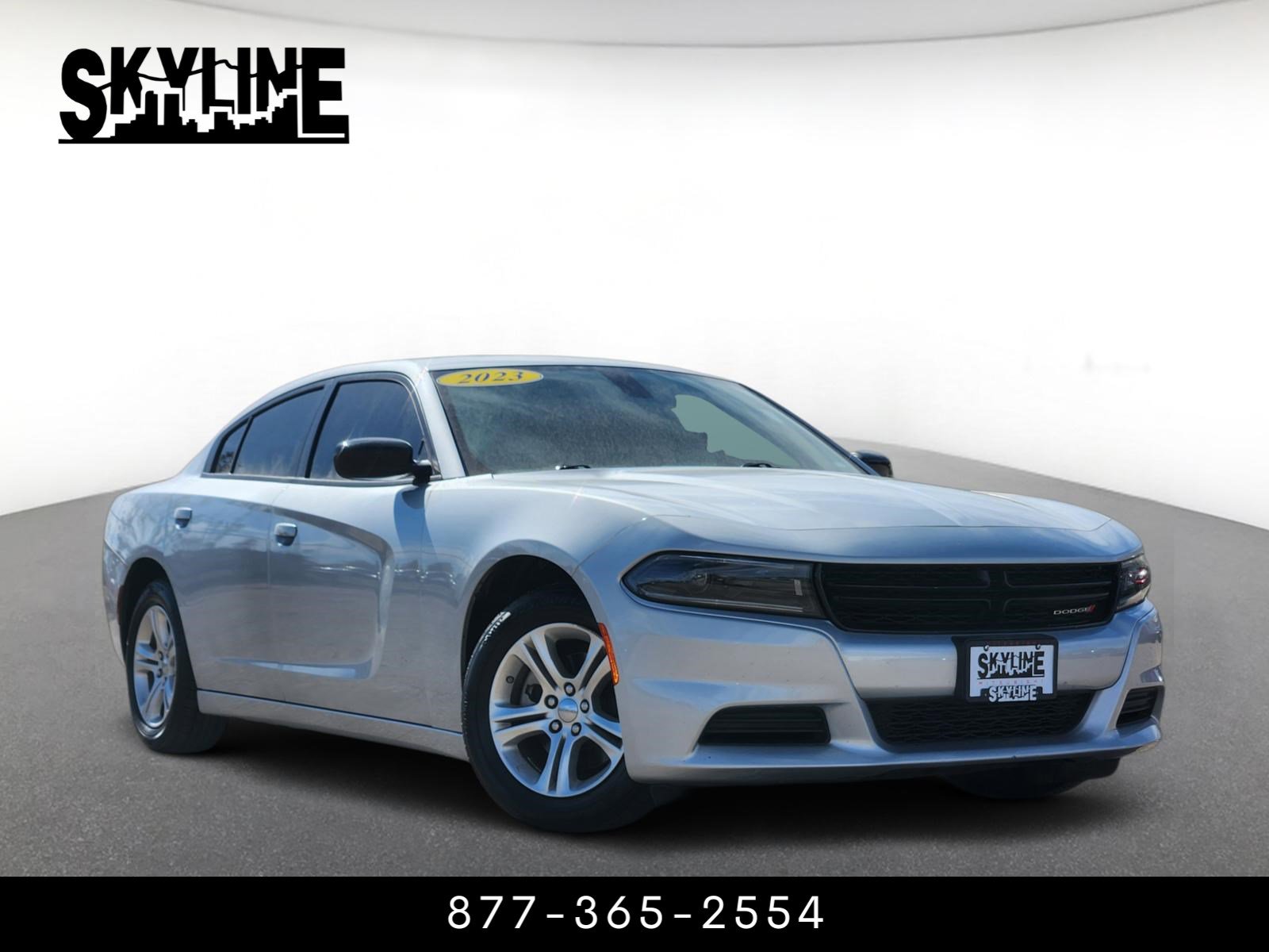 Used 2023 Dodge Charger SXT RWD image 1