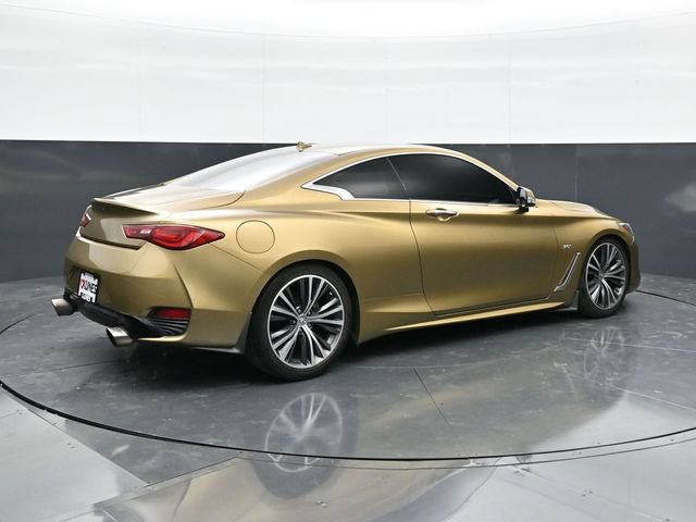 Used 2018 INFINITI Q60 3.0t Luxe AWD/4WD image 2