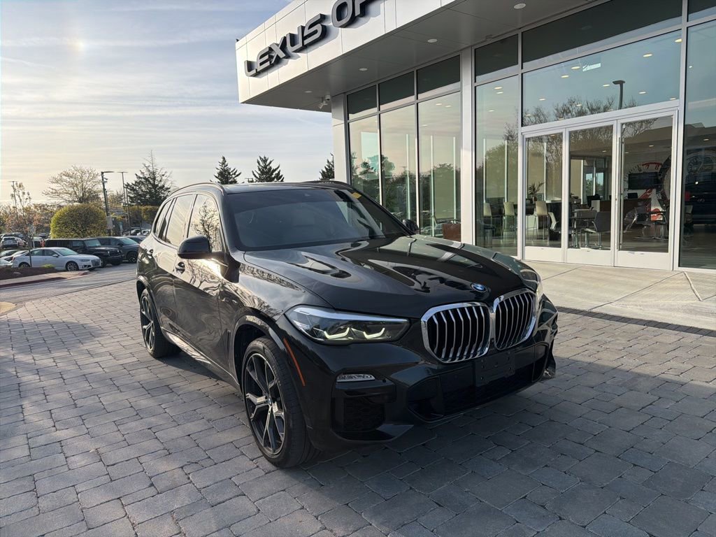 Used 2020 BMW X5 xDrive40i w/ M Sport Package image 2