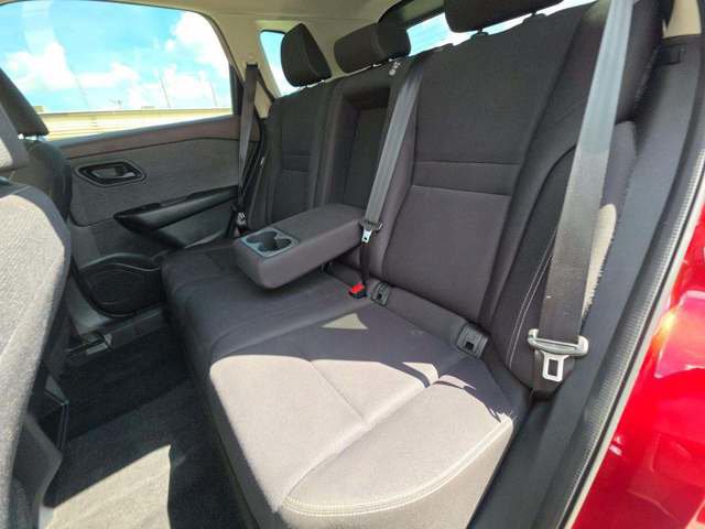 Used 2023 Nissan Rogue S FWD image 11