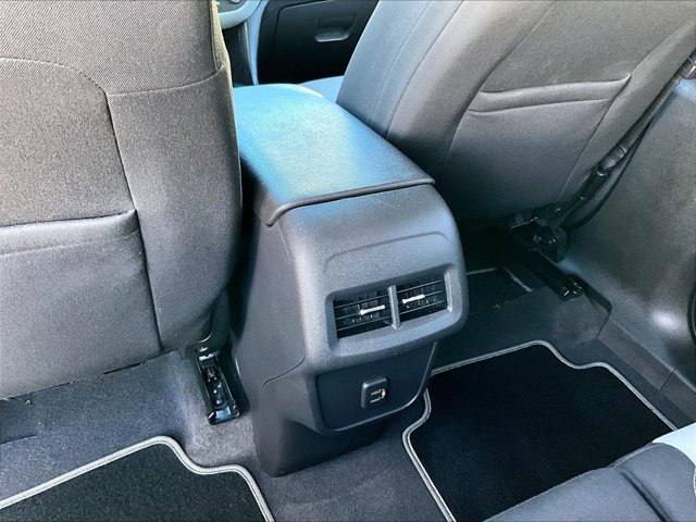 Used 2019 Chevrolet Equinox LS w/ LS Convenience Package FWD image 26