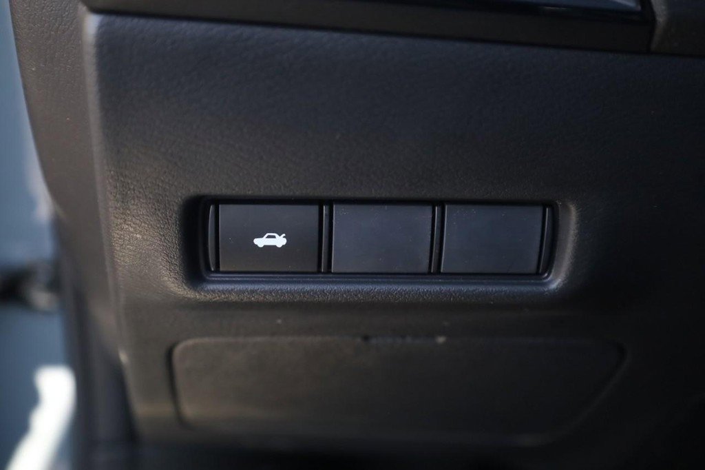 New 2026 Nissan Sentra SR w/ Floor Mat Package image 12