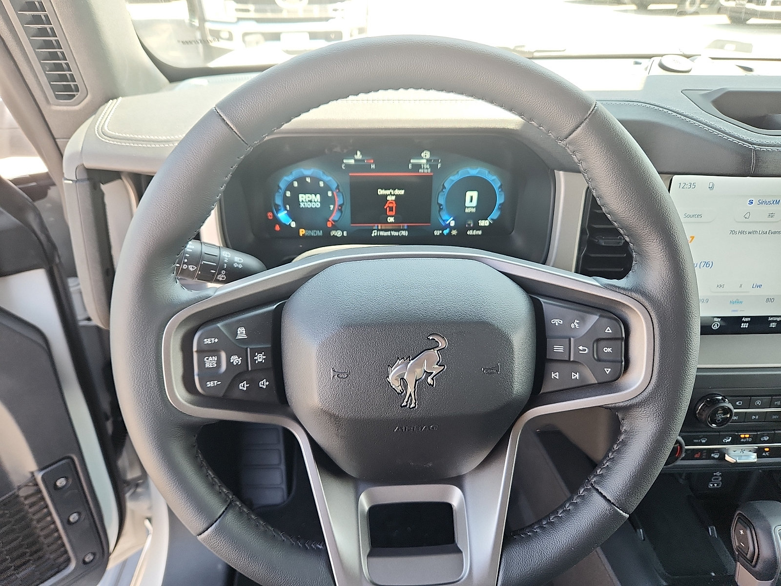 New 2026 Ford Bronco Outer Banks w/ Sasquatch Package AWD/4WD image 14