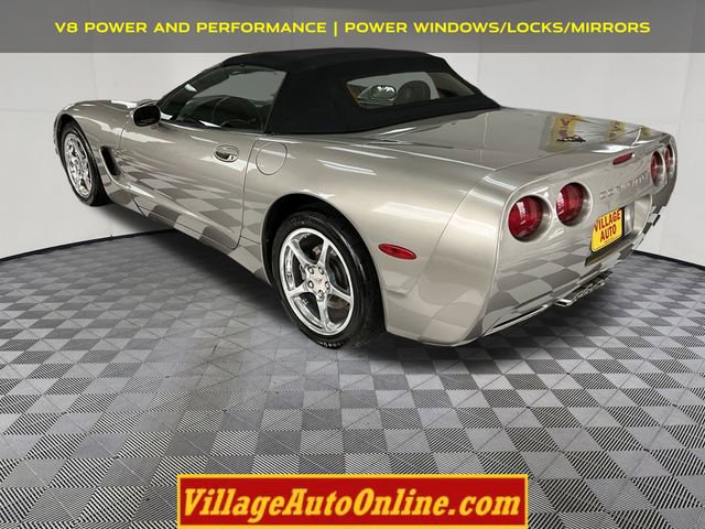 Used 2000 Chevrolet Corvette Convertible image 2
