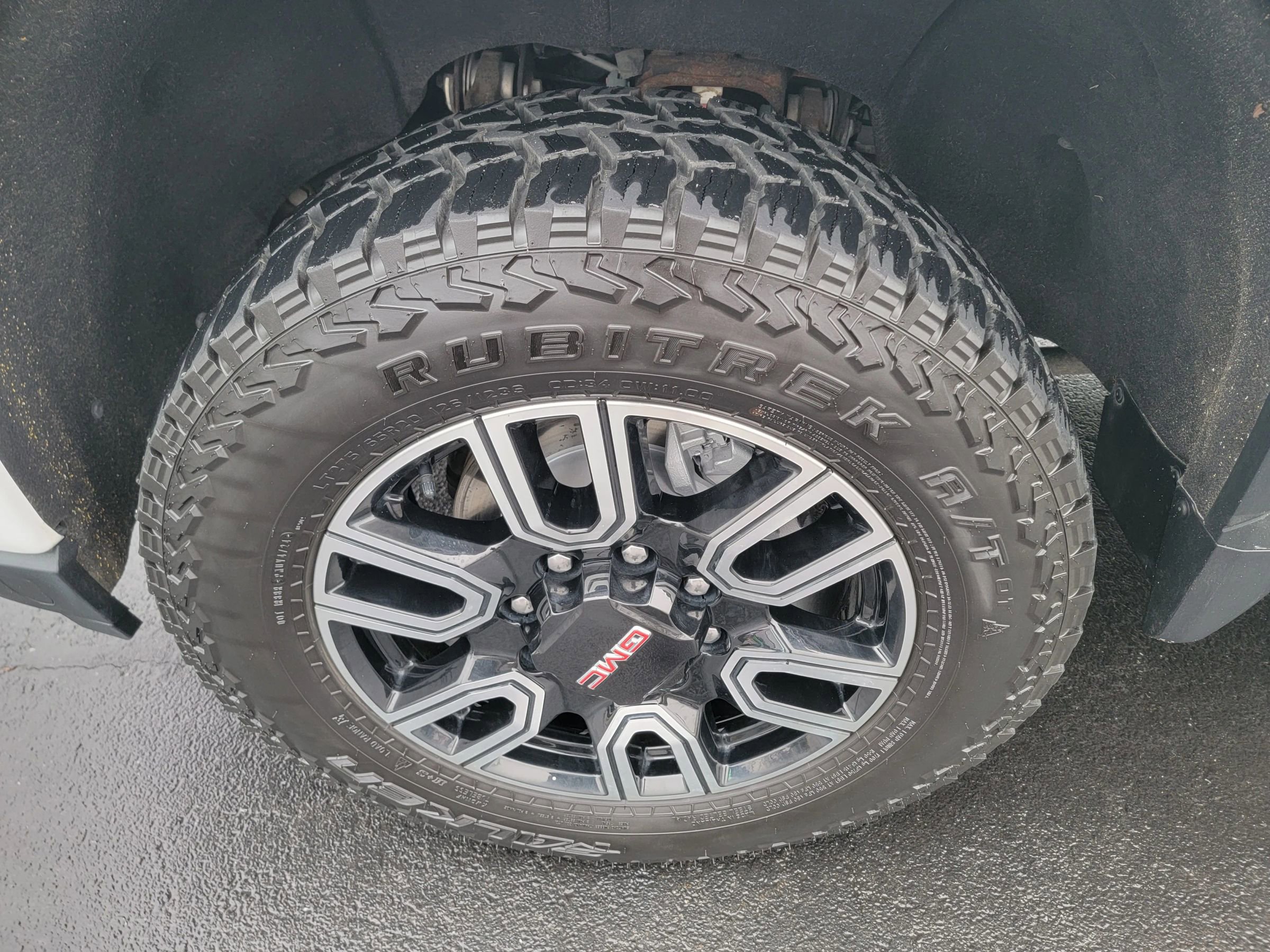 Used 2021 GMC Sierra 2500 AT4 w/ AT4 Premium Plus Package image 31