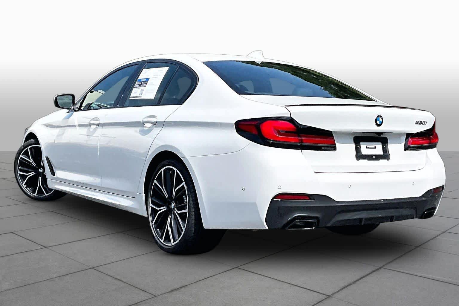 Used 2023 BMW 530i w/ M Sport Package RWD image 11