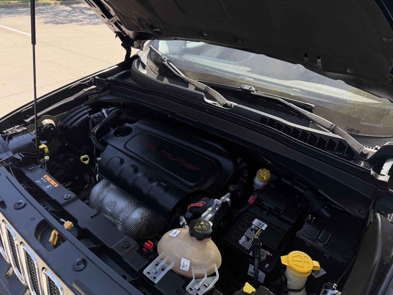 Used 2017 Jeep Renegade Latitude image 17