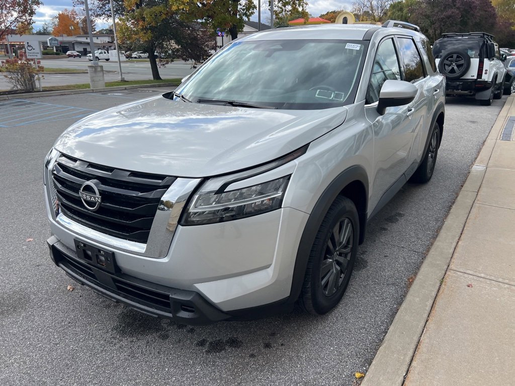 Used 2022 Nissan Pathfinder SV image 38