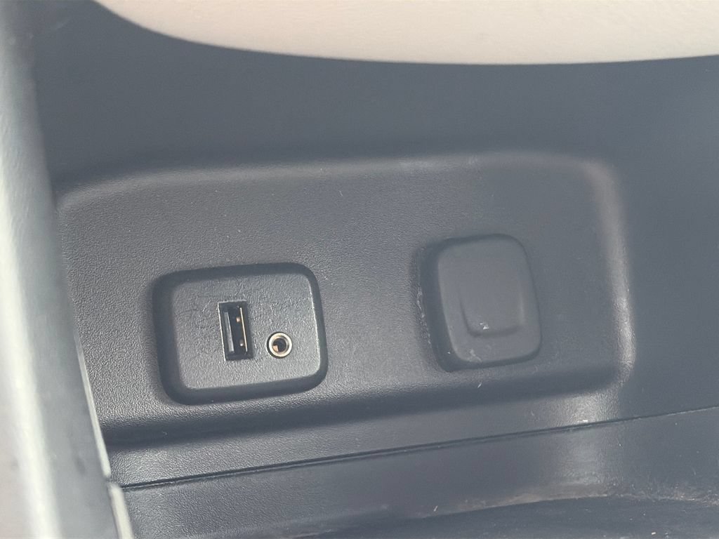 Used 2018 Chevrolet Equinox LS FWD image 21