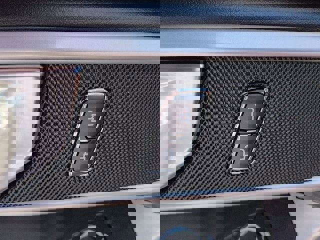 Used 2022 Ford Explorer XLT AWD/4WD image 15