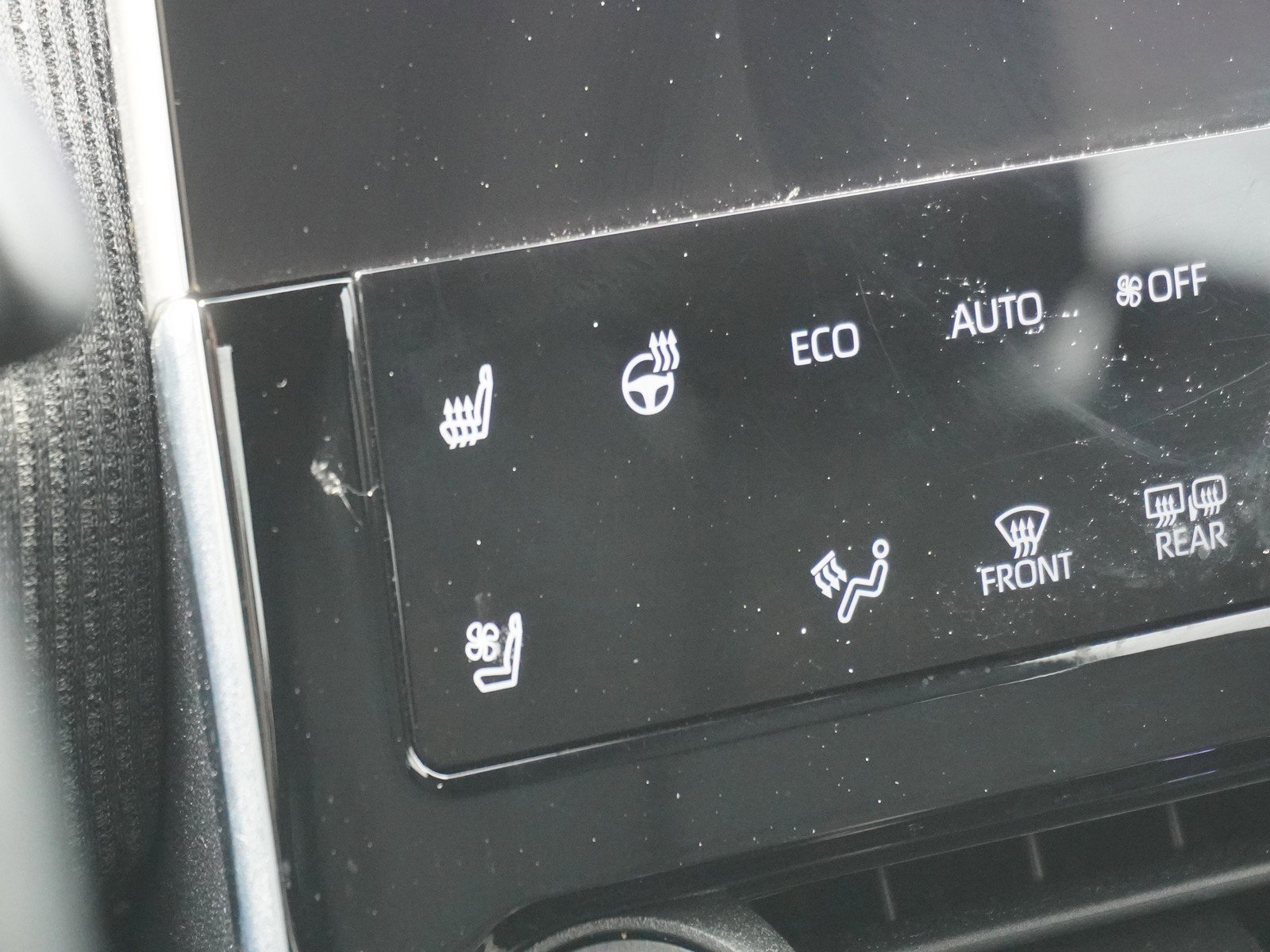 Used 2023 Toyota bZ4X Limited image 26