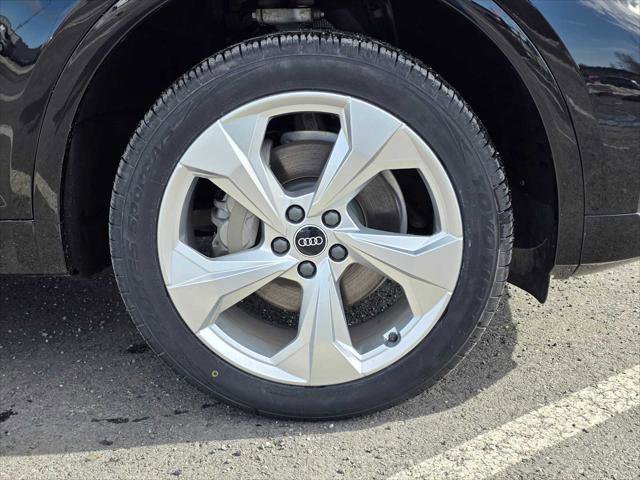 Used 2021 Audi Q5 2.0T Premium Plus w/ Premium Plus Package AWD/4WD image 9