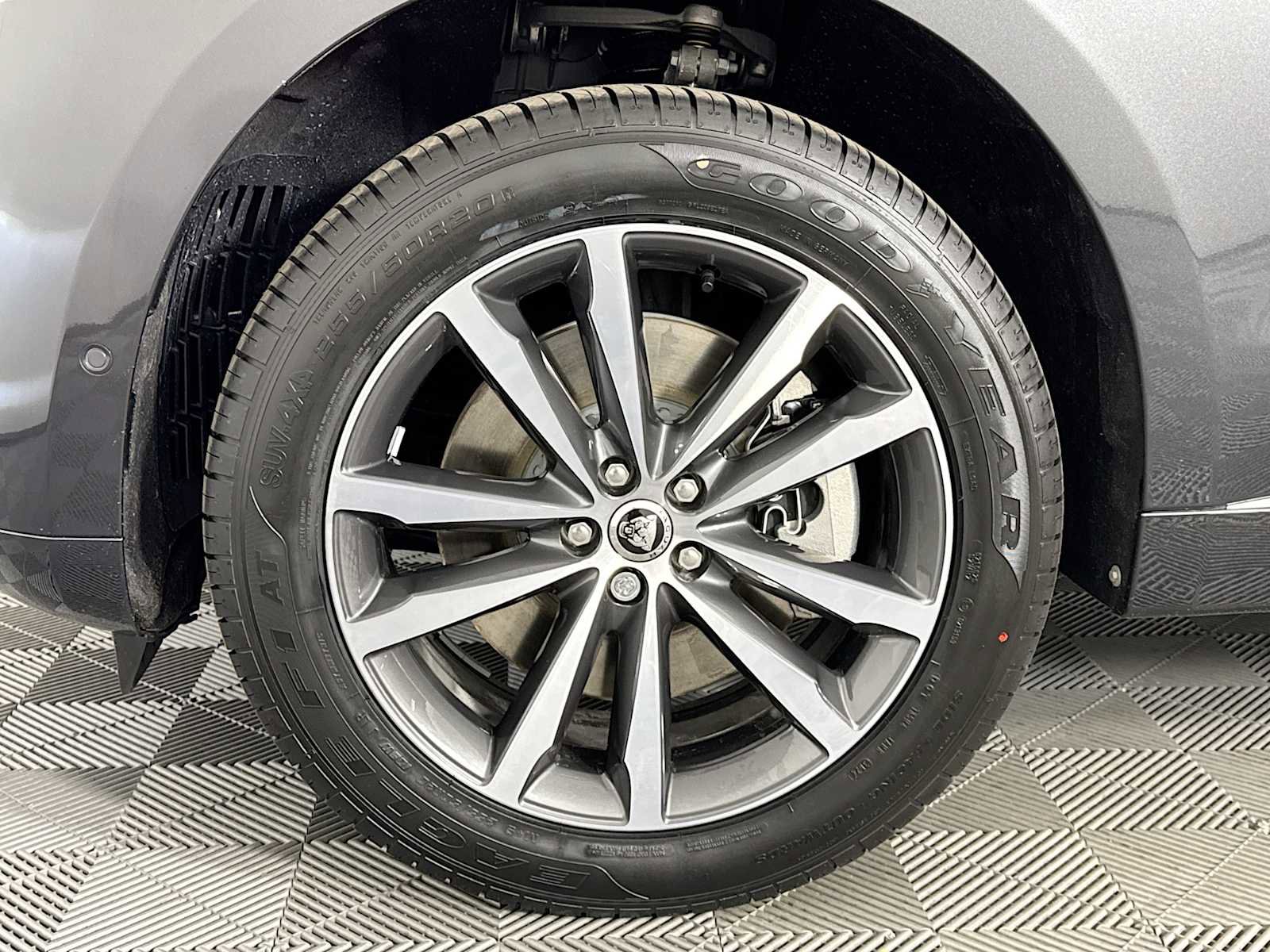 New 2026 Jaguar F-PACE R-Dynamic S AWD/4WD image 30