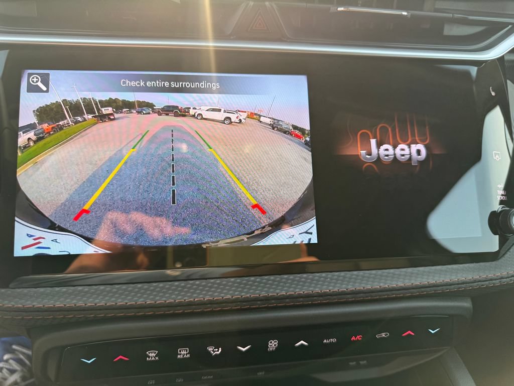 New 2026 Jeep Cherokee Limited AWD/4WD image 13