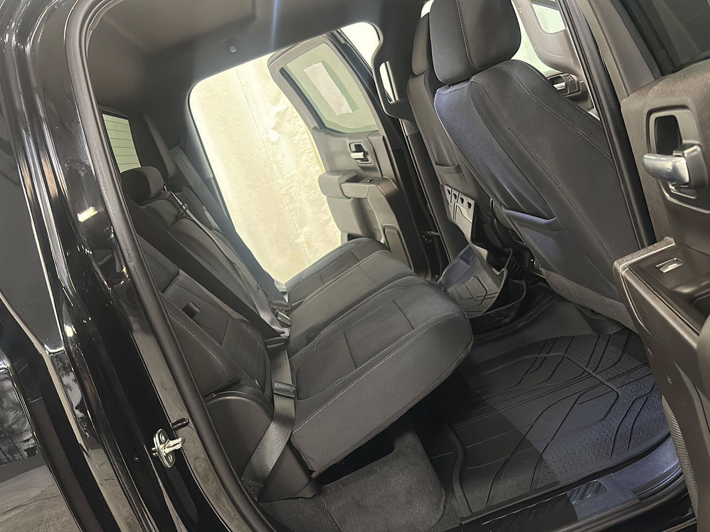 Used 2020 Chevrolet Silverado 1500 LT w/ All-Star Edition AWD/4WD image 31