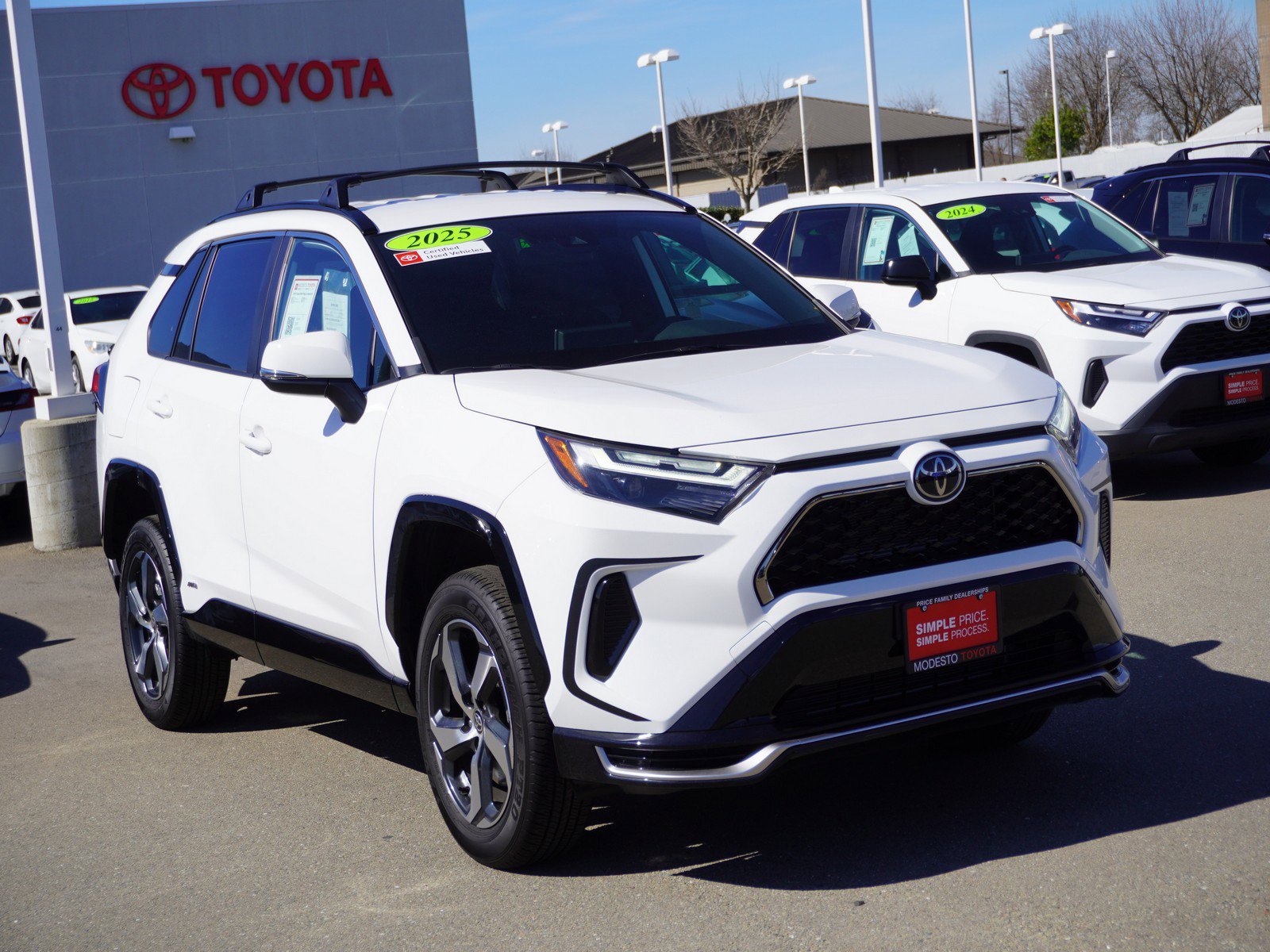 Used 2025 Toyota RAV4 SE