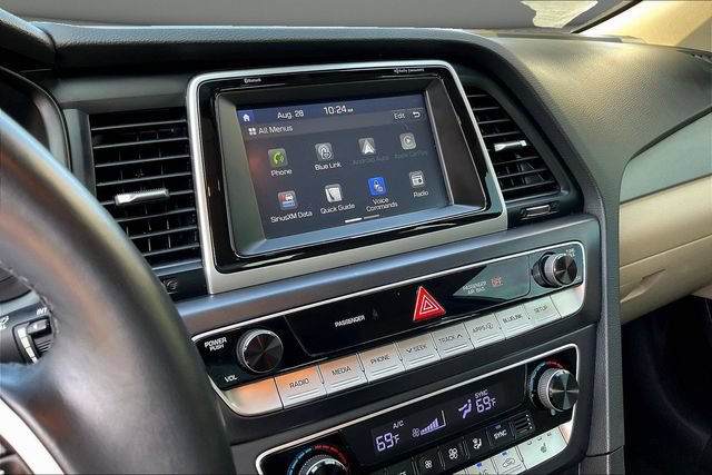 Used 2018 Hyundai Sonata SEL w/ Tech Package 04 FWD image 11